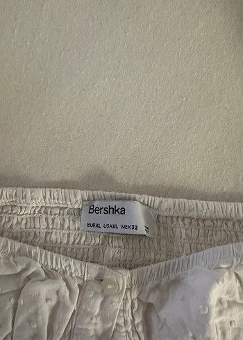 Bershka Beyaz crop büstiyer