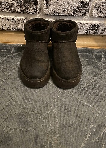 Ugg bot