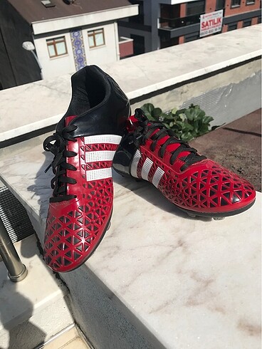 Adidas krampon