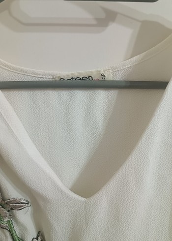 Nakışlı V Yaka Kadın Bluz - Görsel 3