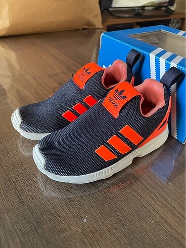 Adidas çocuk spor ayakkabı