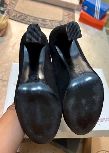 38 Beden siyah Renk Siyah Elastik Detaylı Gotik Stiletto