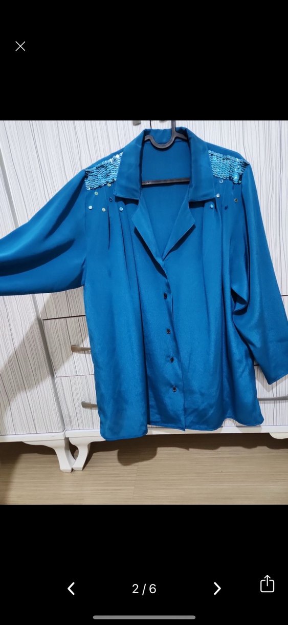 Düğmeli Uzun Kollu Mavi Kadın Gömlek - Görsel 2