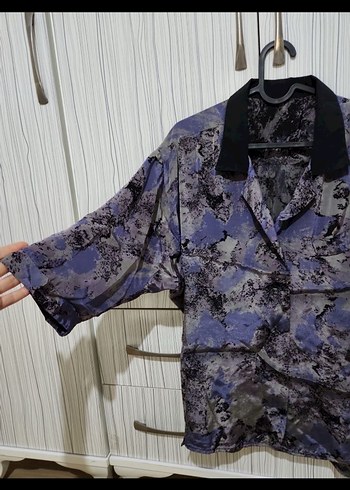 Düğmeli Bağlamalı Desenli Kadın Gömlek - Görsel 3