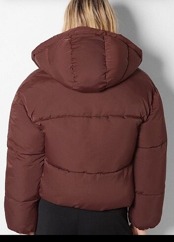 l Beden BERSHKA MONT