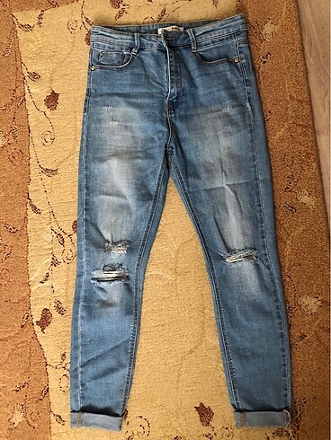 Stradivarius yırtık jean