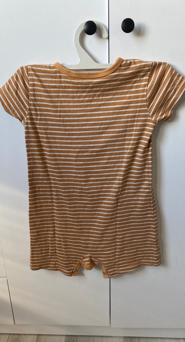 Kısa Kollu Kahverengi Bebek Tulum - Görsel 3