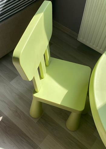 Pastel Yeşil Çocuk Sandalyesi ve Masası ELDEN VERİLİR - Görsel 3