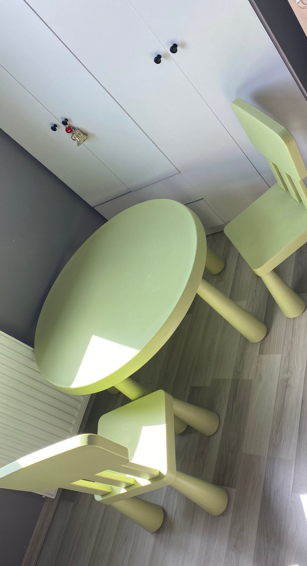 Pastel Yeşil Çocuk Sandalyesi ve Masası ELDEN VERİLİR - Görsel 2