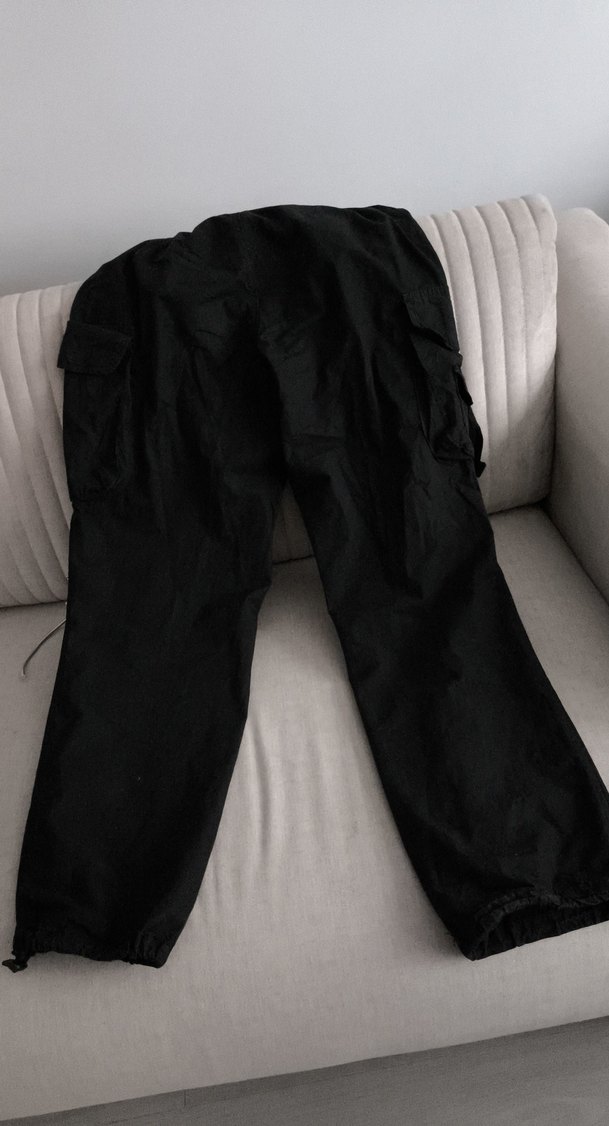 Siyah Bel Detaylı  kadın paraşüt Pantolon - Görsel 3