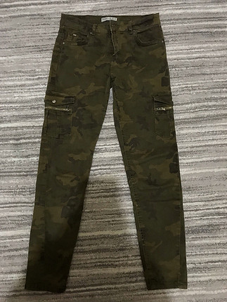 36 Beden Bershka kamuflaj