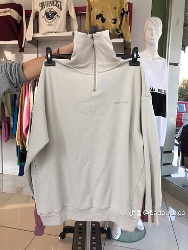 Boohoo Sweatshirt