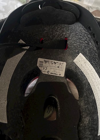 Kırmızı ayarlanabilir bisiklet kaskı - Görsel 6