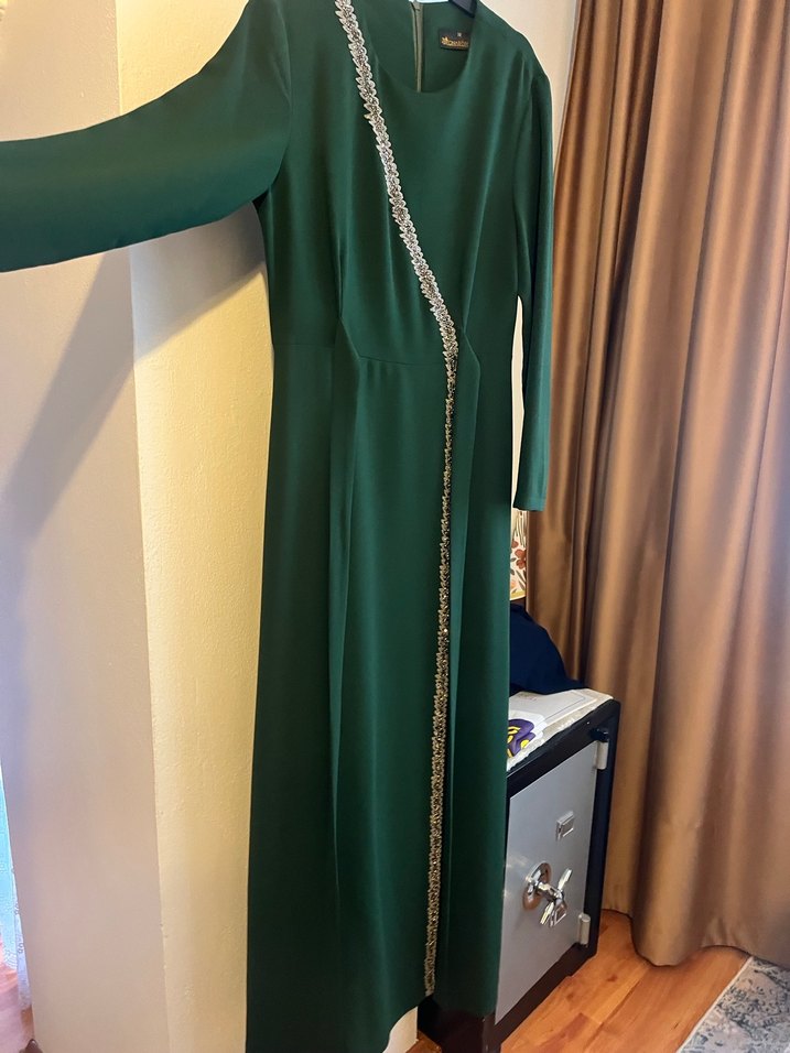 Yeşil kadın abiye - Görsel 2