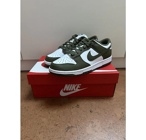 Nike Dunk Low Medium Olive