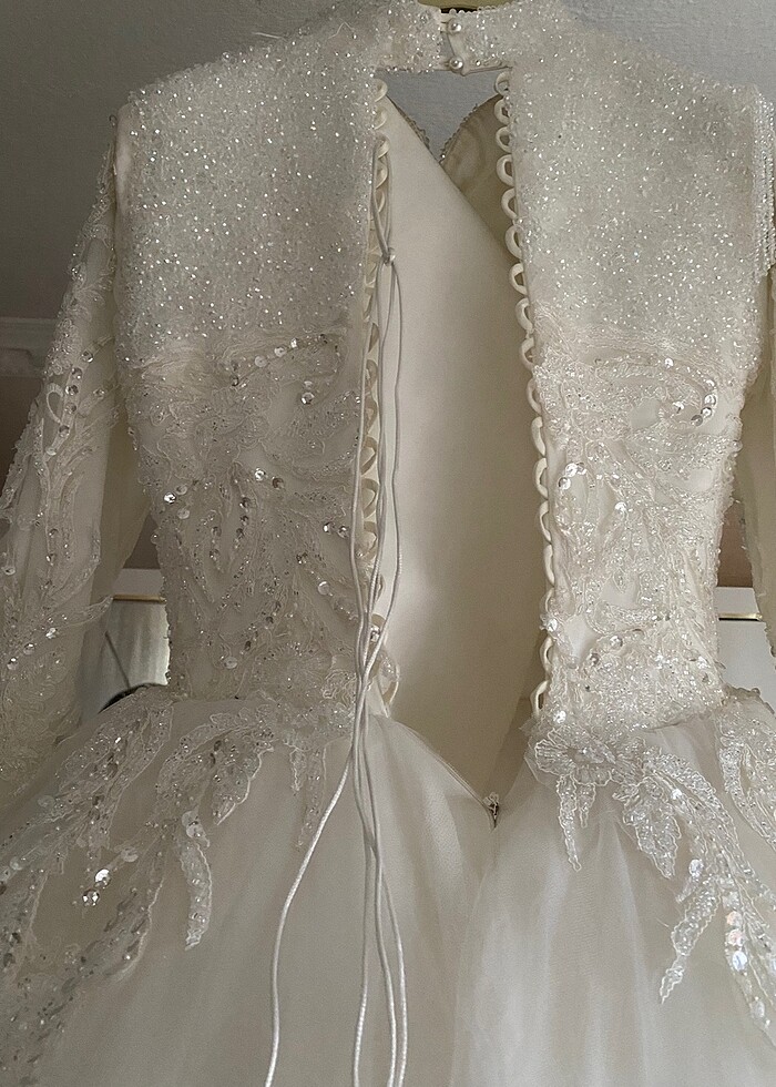 White Wedding markalı tesettür gelinlik - Görsel 2