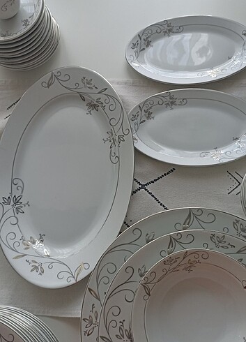 Beden beyaz Renk Karaca jasmine 12 kişilik yemek takımı
