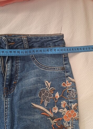 Diğer İşlemeli kot pantolon