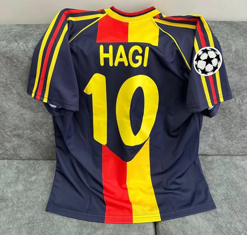 Galatasaray Hagi retro forma - Görsel 2