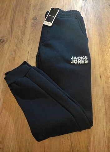 Jack&Jones erkek dar paça eşofman 