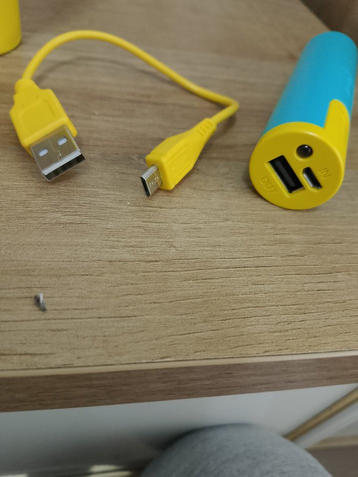 Renkli Sarı Mavi Taşınabilir Power Bank - Görsel 3