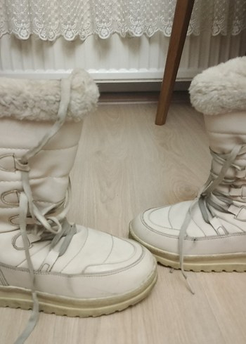 36 No Graceland çocuk Bej Kürklü Dolgu Topuk Bot - Görsel 2