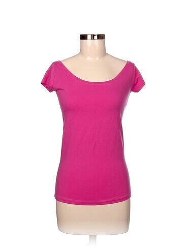 Diğer T-shirt %70 İndirimli.