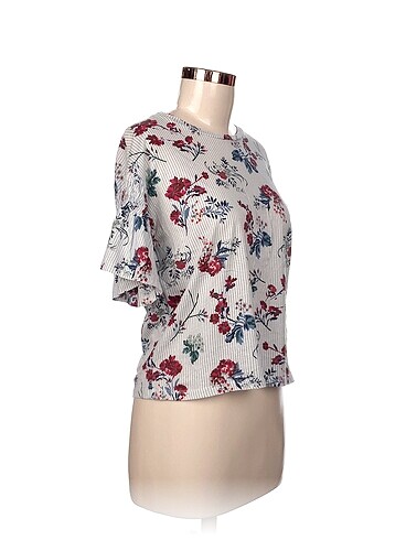 Pull and Bear Pull and Bear T-shirt %70 İndirimli.