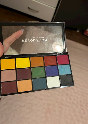 Revolution Çok Renkli Göz Farı Paleti - Görsel 2