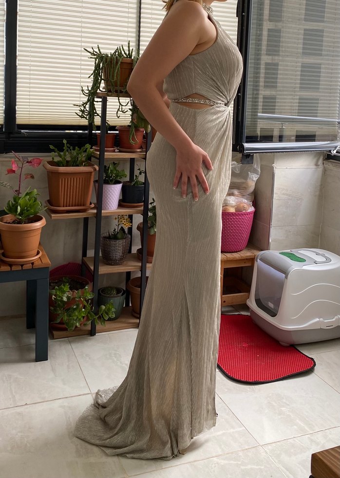 Halter Yaka Gümüş Gri Parlak Uzun Abiye Elbise - Görsel 3