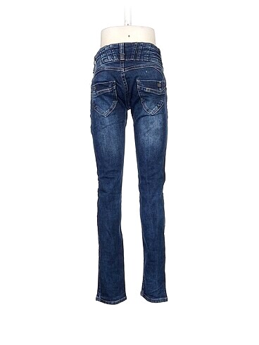 32 Beden PreLoved Jean / Kot %70 İndirimli.
