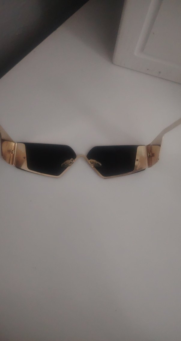 Bej Çerçeveli Minimalist Kadın Güneş Gözlüğü - Görsel 2