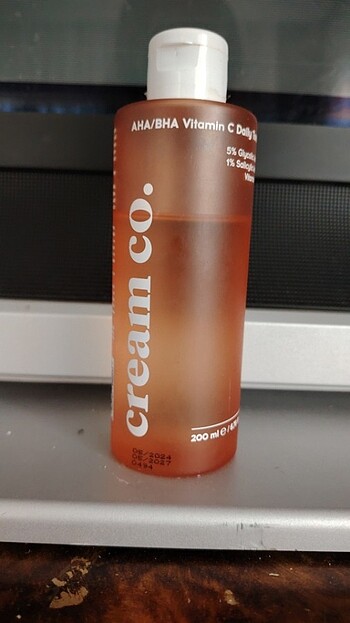 Cream co. 