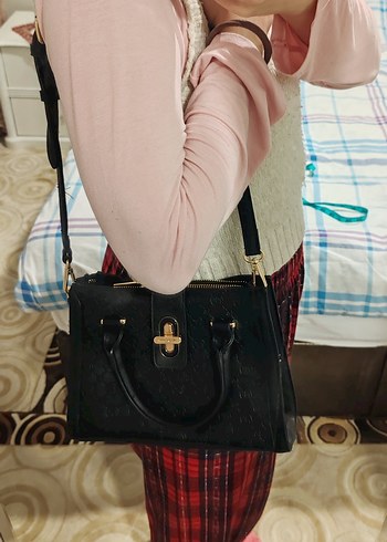 Kilit Detaylı Siyah Deri Kadın Çanta - Görsel 7