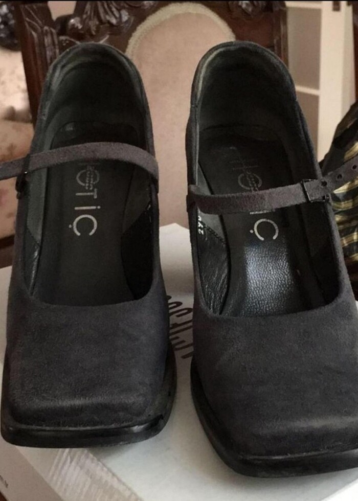 Küt burun kalın topuklu ayakkabı  - Görsel 2