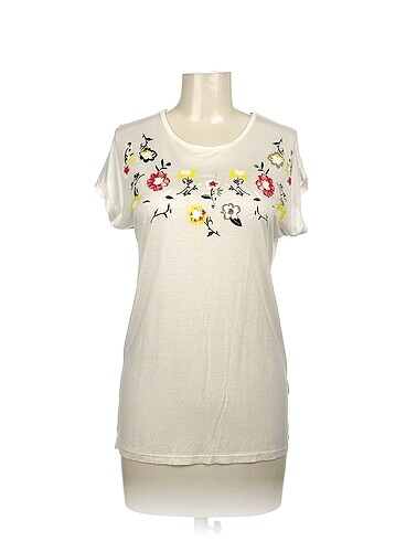 PreLoved T-shirt %70 İndirimli.