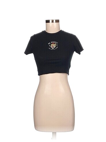 Diğer T-shirt %70 İndirimli.