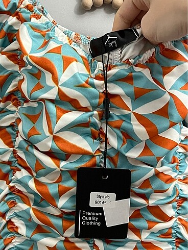 Bershka Kadın desenli elbise