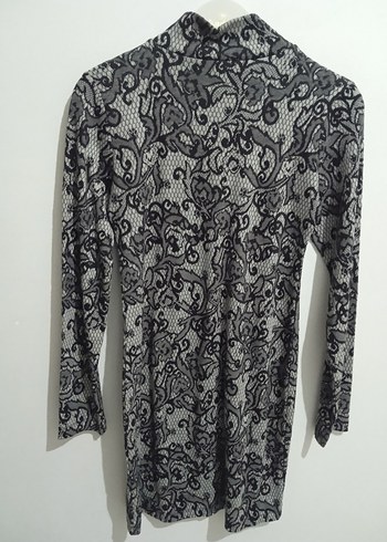 Gri Uzun Kollu Dantel Detaylı Yılan Desenli Elbise - Görsel 2