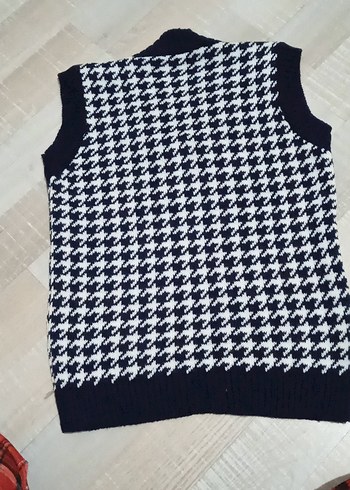 Kadın V Yaka Örgü Süveter - Görsel 3