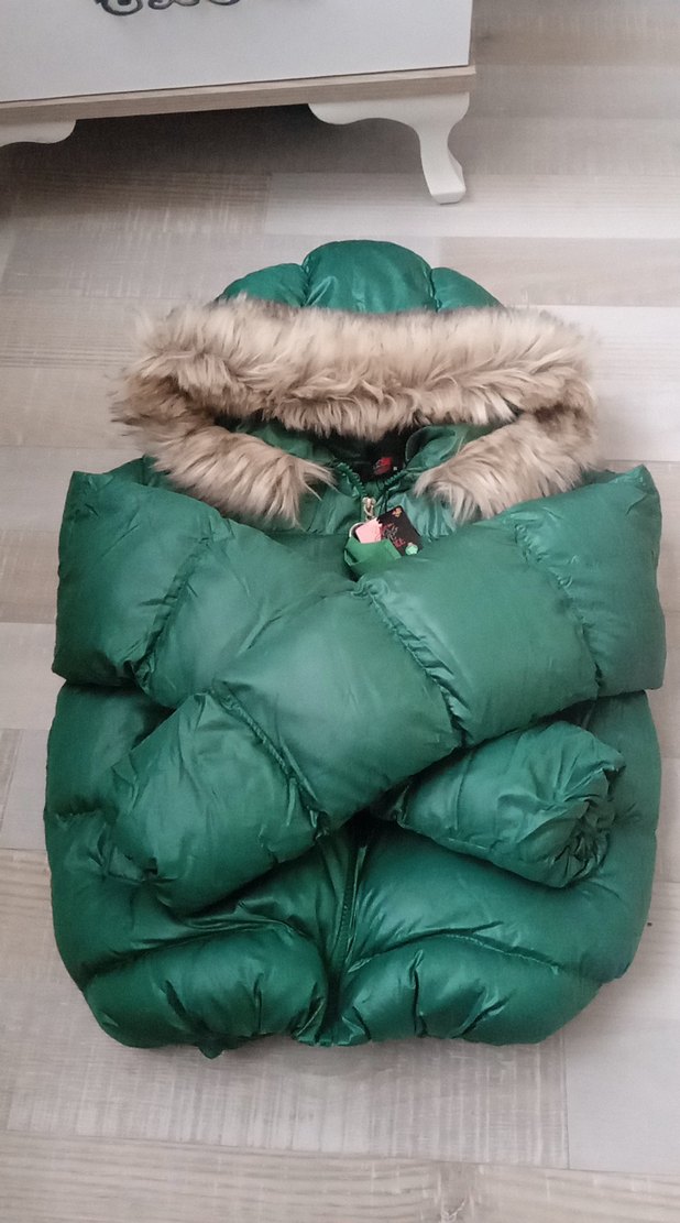 Kürk Detaylı Yeşil Kadın Kışlık Mont - Görsel 2