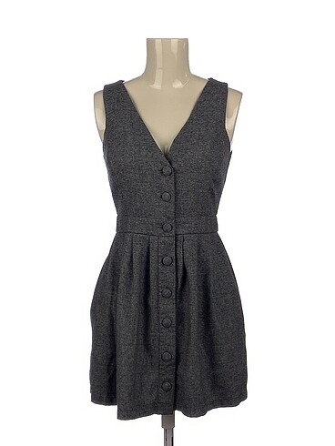 Zara Kısa Elbise %70 İndirimli.