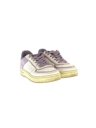 Vintage Love PreLoved Spor Ayakkabı %70 İndirimli.