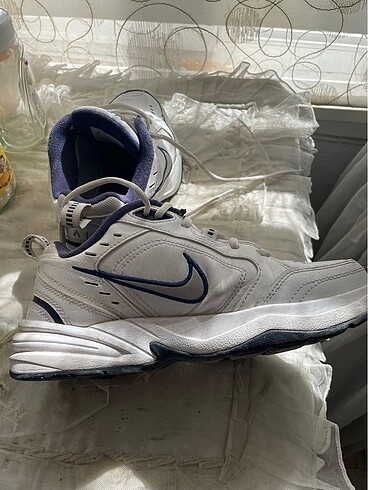 39 Beden beyaz Renk Nike air monarch 4 IV beyaz mavi ayakkabi