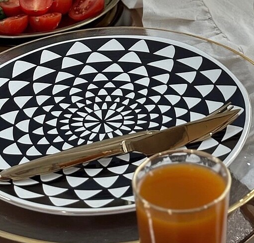 Karaca black gold
