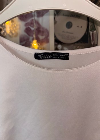 Sırt dekolteli beyaz crop - Görsel 4