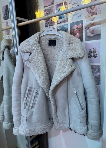 Bershka içi kürklü ceket - Görsel 2