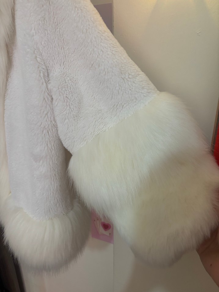 Beyaz Tüylü kürk - Görsel 5
