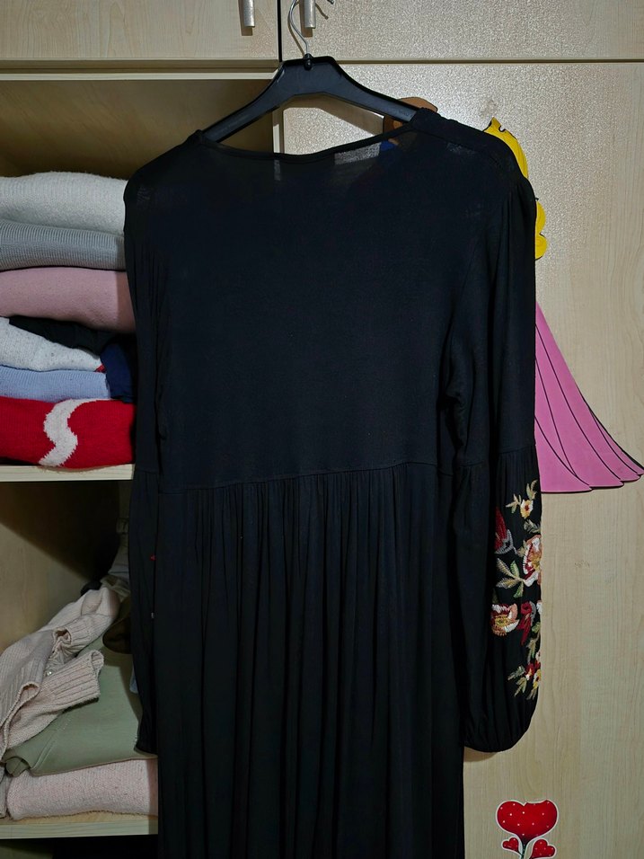 Püsküllü Nakışlı Siyah Bohem Uzun Elbise - Görsel 3