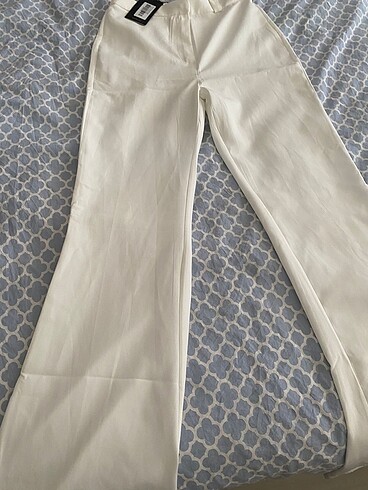 m Beden Beyaz ispanyol paça pantolon